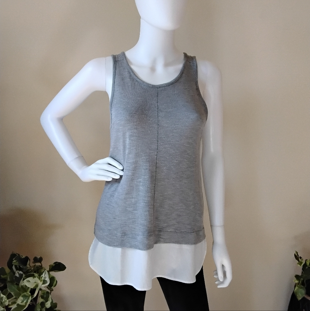 J.Crew Basic Soft Gray & White Layered Hem Keyhole Sleeveless Top – Size XS